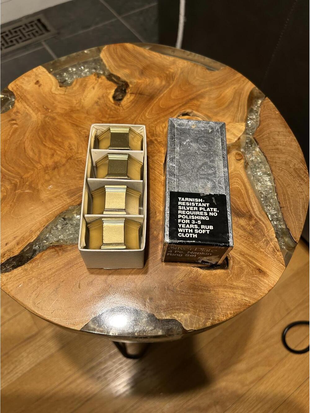 Eterna Genuine Silver Plate 4 Pc Napkin Ring Set